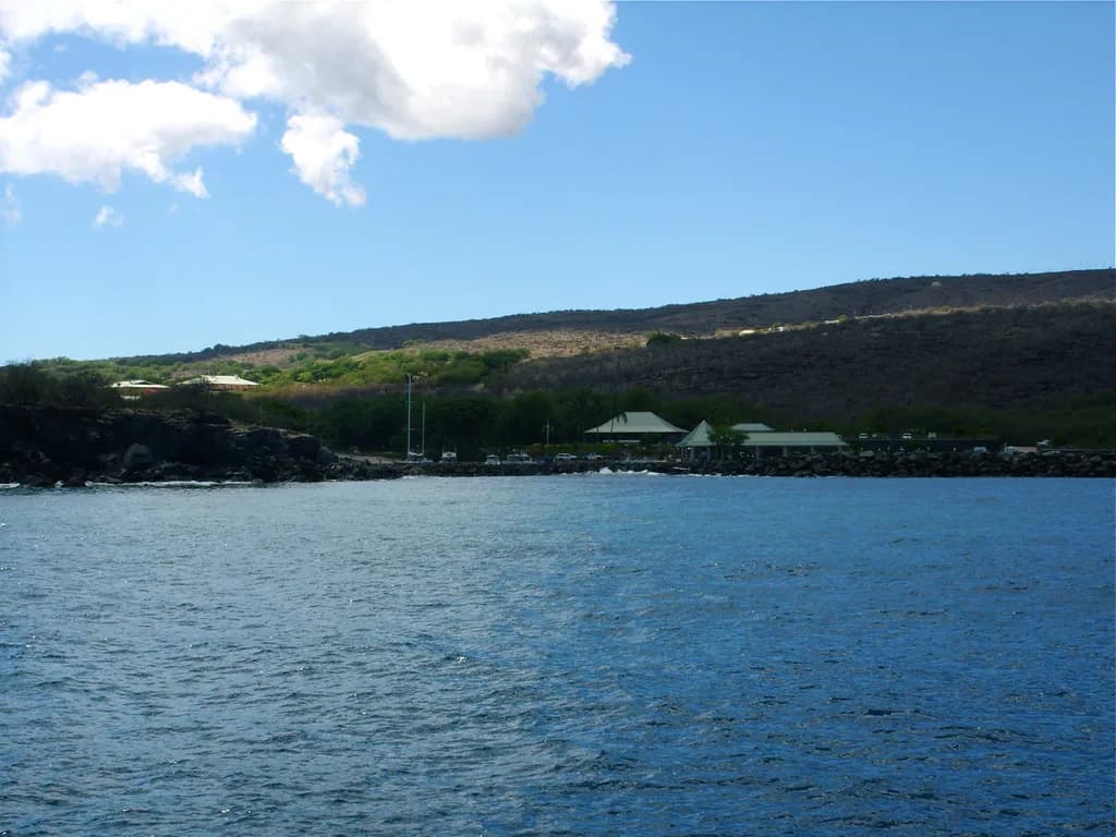Lanai Snorkeling from Maui: Boat Trips & Hulopoe Bay Guide