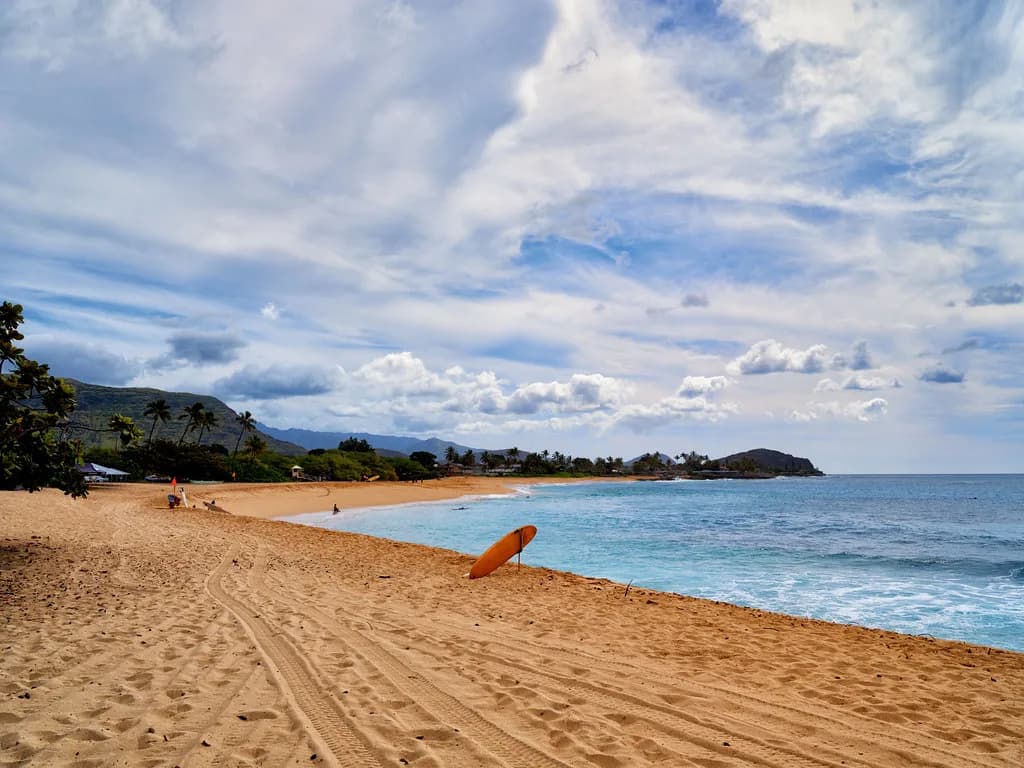 Makaha Beach Snorkeling: What the West Side Water Offers