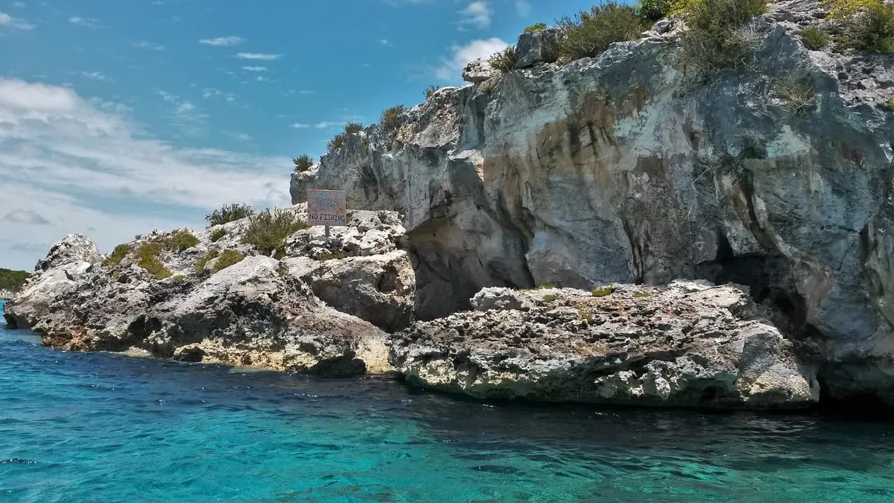 Thunderball Grotto Snorkeling: Entering the Exuma Cave