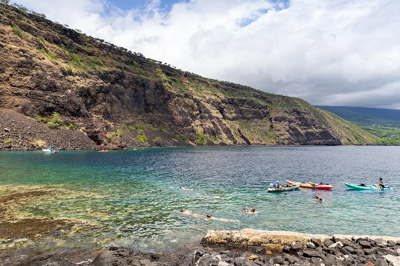 Captain Cook's Monument kayak snorkeling Big island Hawaii